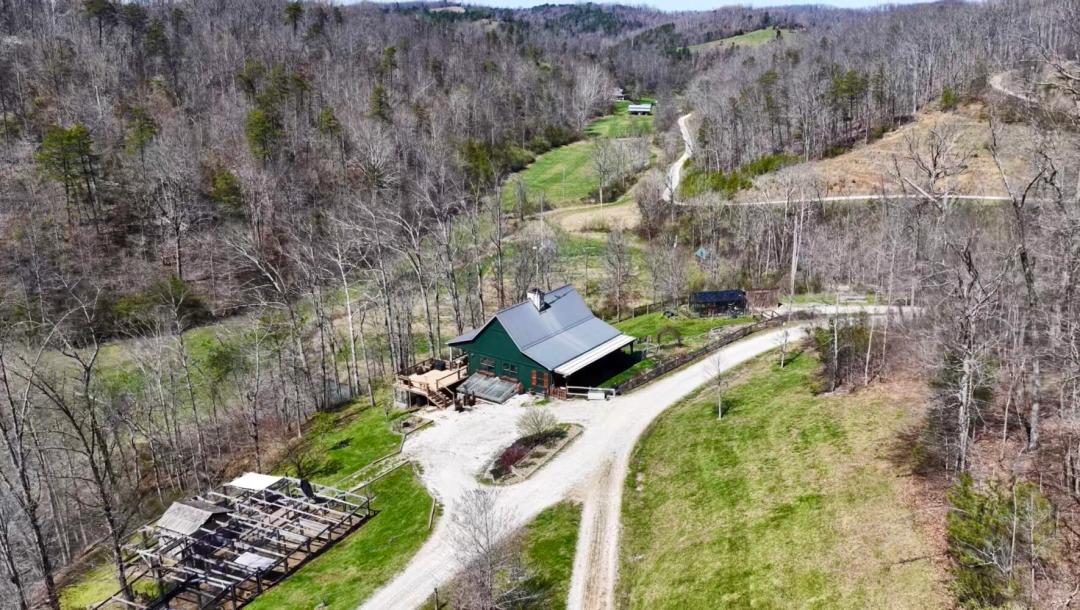 8 Bedrooms8 Bathroom on 291.00 Acres at 659 Queensland Lane, Tract A
