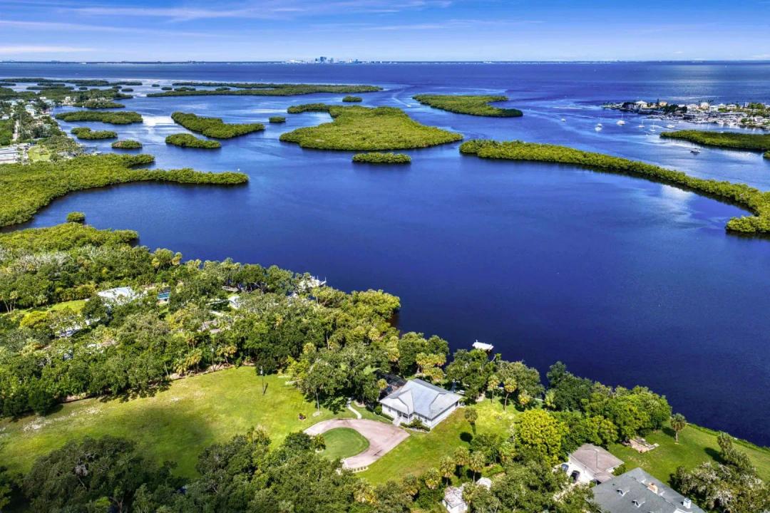 Little Manatee River Retreat