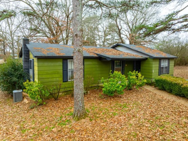 Home on 2 +/- Acres, City Sewer and Water, Strawberry, Arkansas