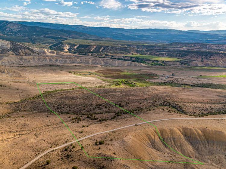 Year-Round Accessible Colorado Property