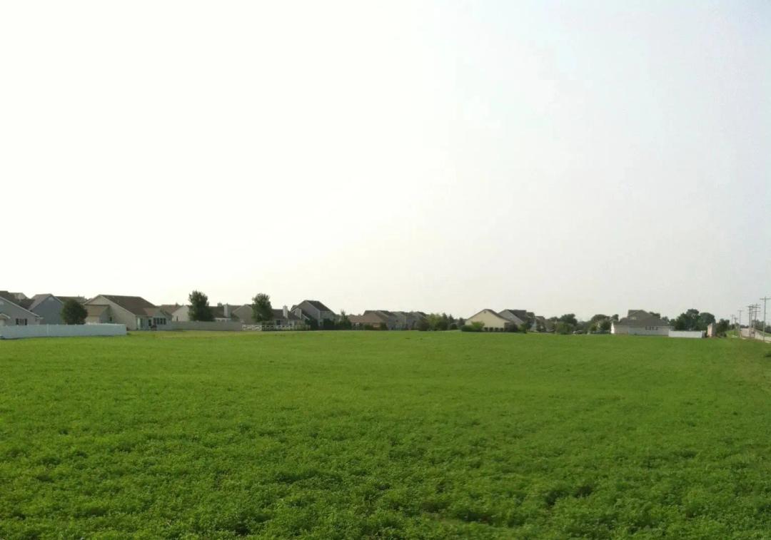 Lot 501 Sawgrass Subdivision (SE corner of Bradley and Staley)