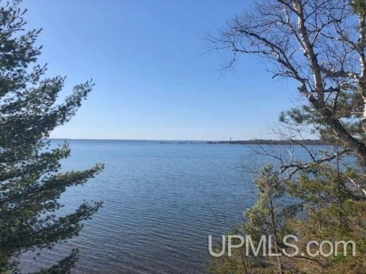 Scenic Lake Superior Lot 50073730