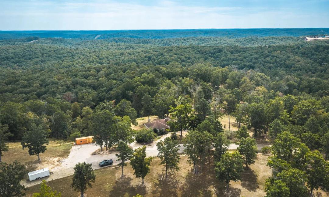Rustic Retreat: 15± Acres with a Charming 3-Bedroom Home – Reynolds County