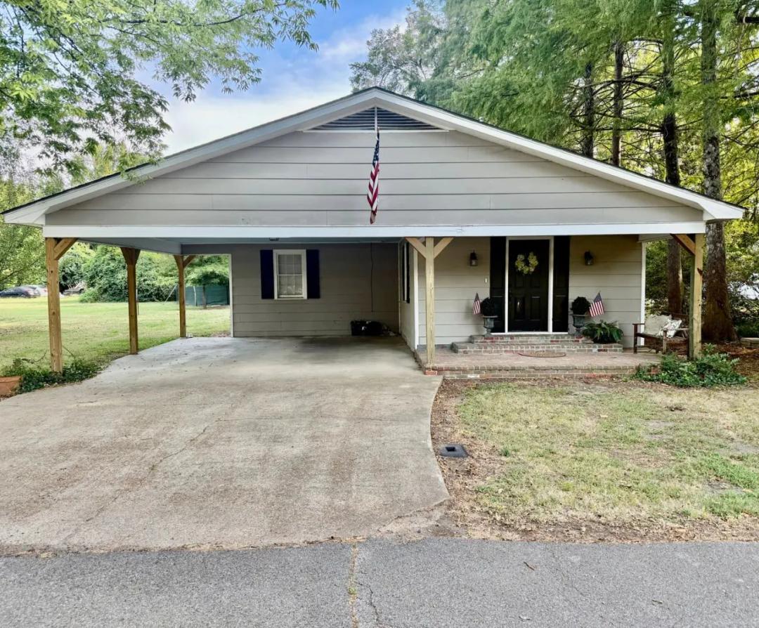 Home in Bolivar County at 300 Scott Street in Rosedale, MS