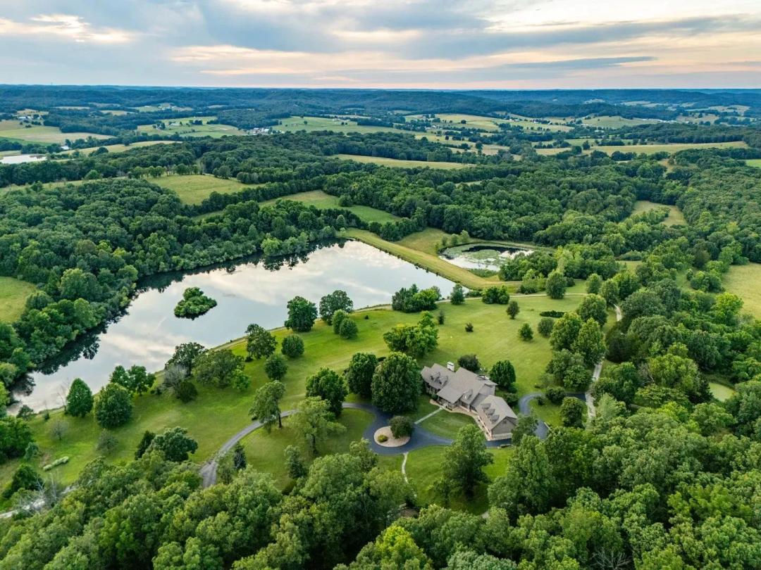266+/- Acre Hermann Estate with 10+/- Acre Lake, Indoor Arena, Horse Facilities & Luxury Home
