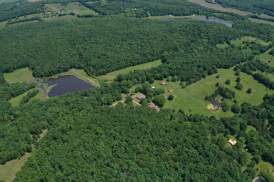 Austin 312 Acre Secluded Oasis Lincoln, Mo