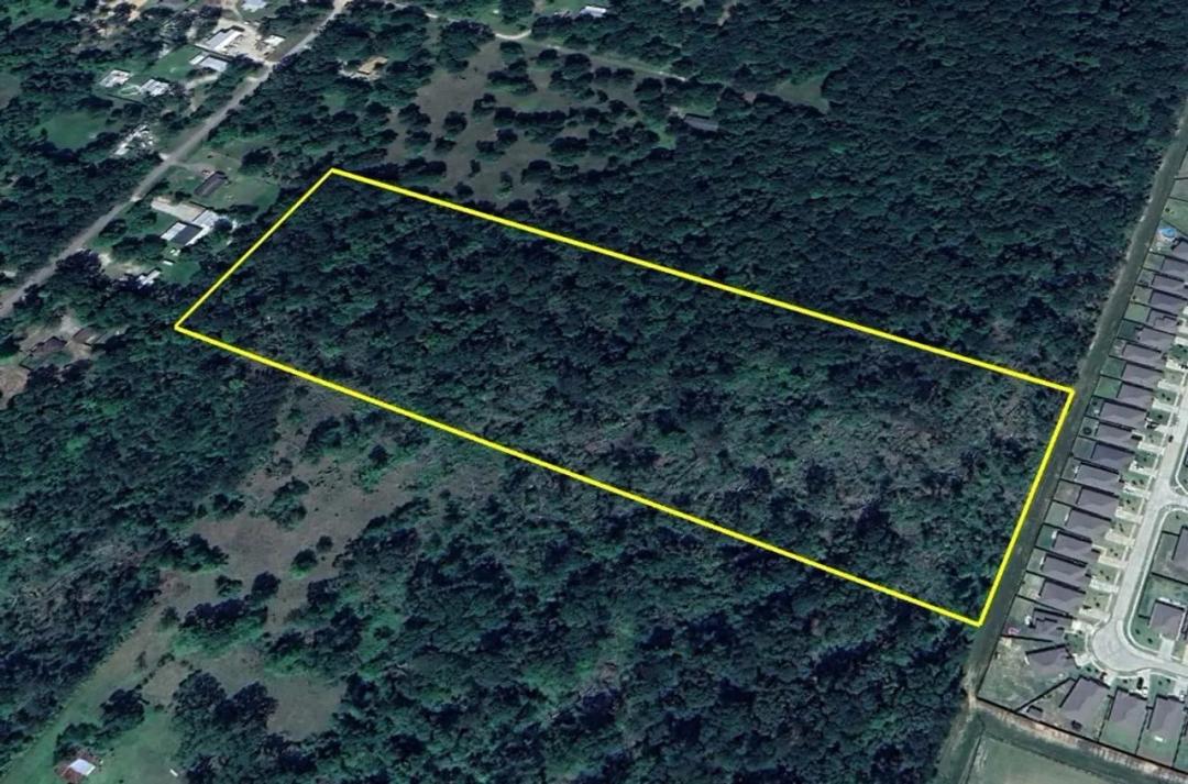 16+/- ac White Oak Dr