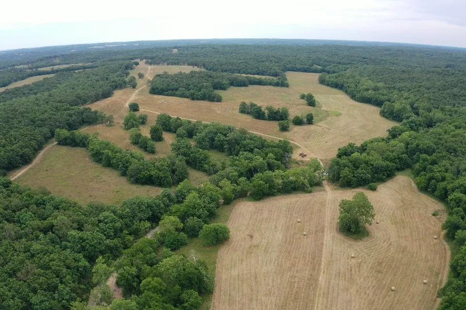 Benton County 524 Acre Little Deer Creek Farm
