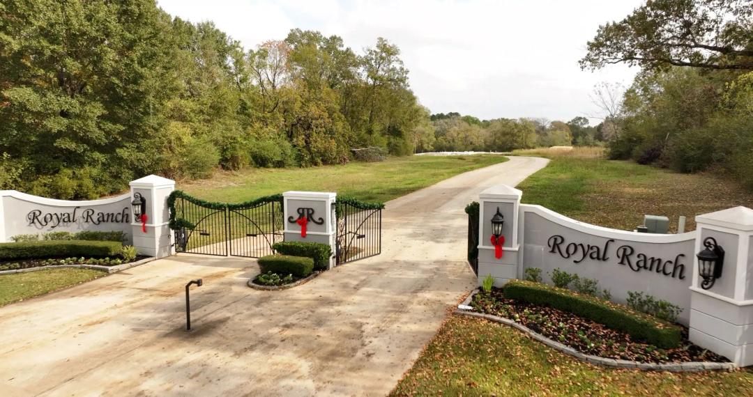 Royal Ranch 5