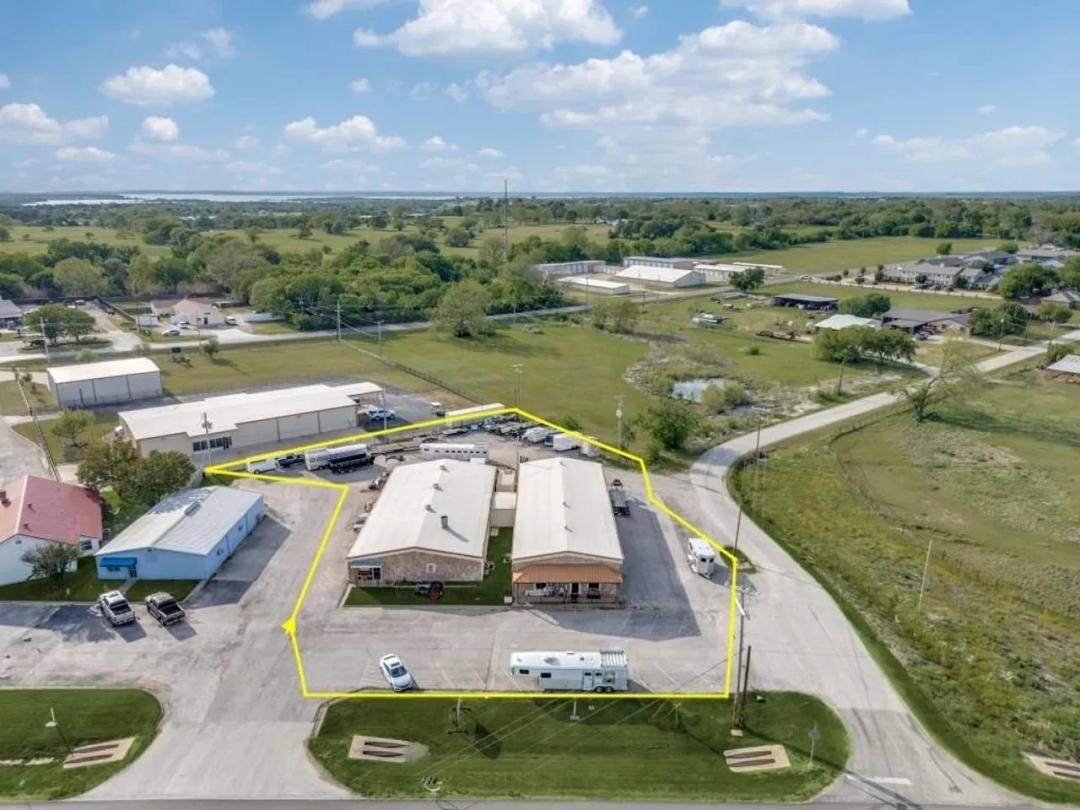 1200 S Highway 377, Pilot Point, Texas 76258