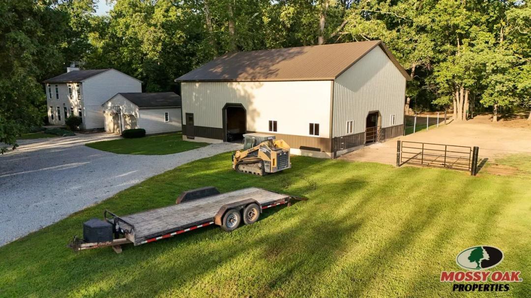 For Sale - Home & Barn - Rochester, Indiana - Mini Farm - Horses - Fulton County