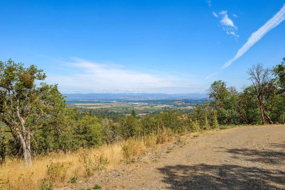 23 Acres of Land for Sale in Medford, OR