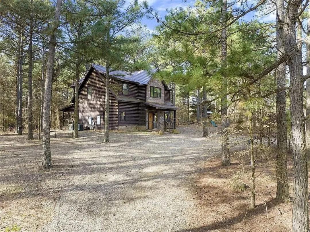 318 Camp Ranch Rd, Broken Bow, OK 74728
