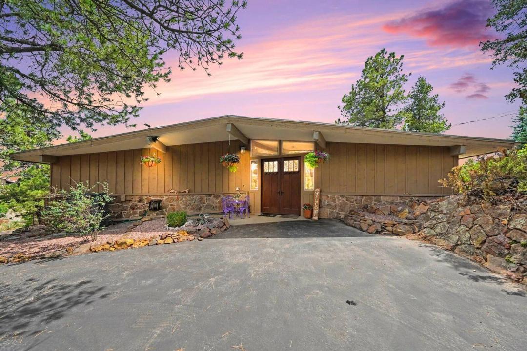 WOODMEN VALLEY - A RARE OPPORTUNITY!
