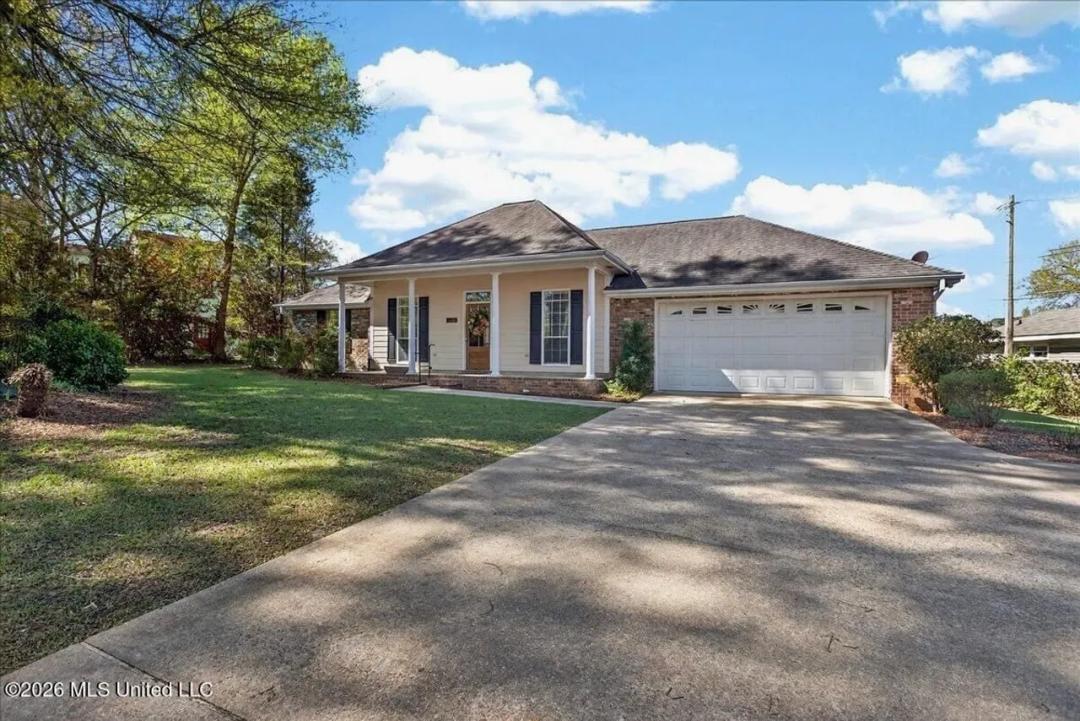Move-In Ready Near I.C. Lake in McComb