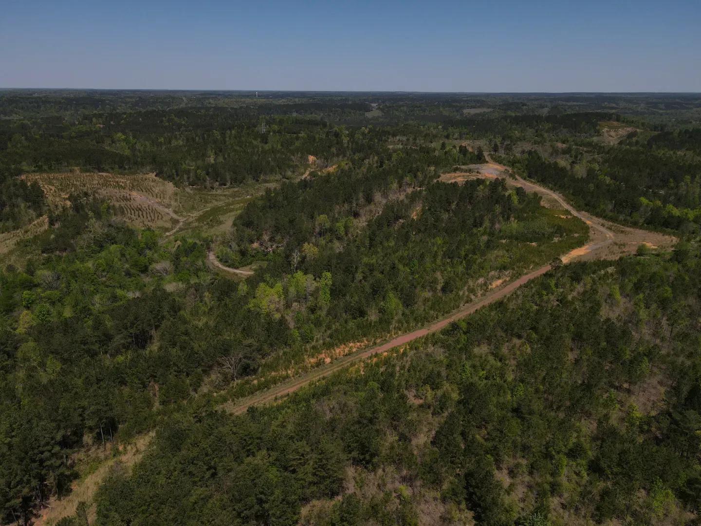 dji_fly_20250416_120714_53_1744823304075_photo