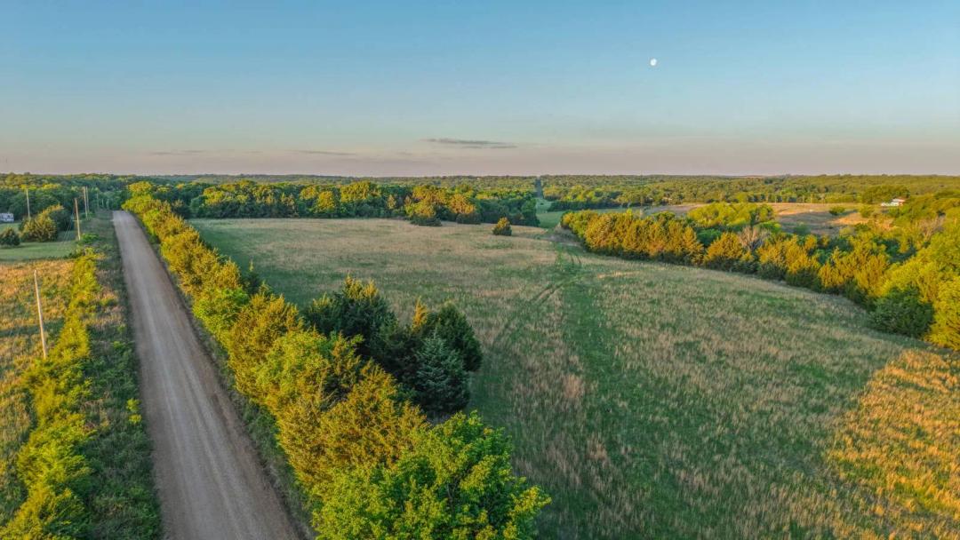 10 Acres in Creek County with Build Sites &amp; Timber