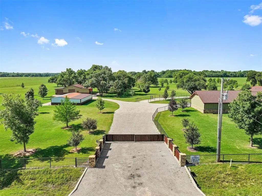 Horse Lovers, Car Enthusiasts & Hobby Farmers—This Property Has It All! - Lexington, OK