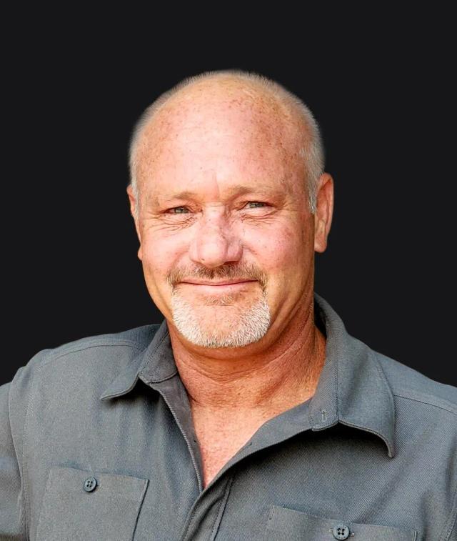 Ben Castle Profile Photo