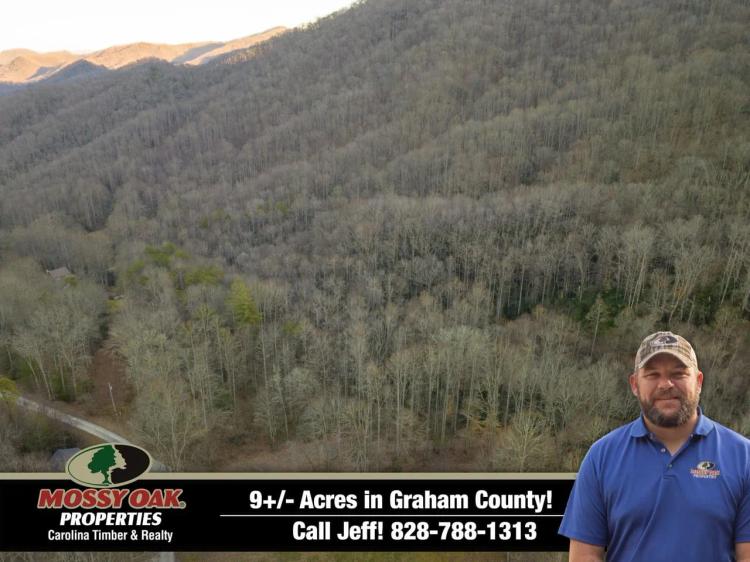 9+/- Acres in Beautiful Graham County!