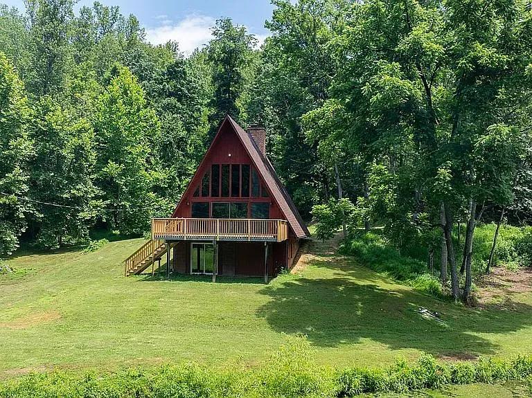 225 Opus Ln, Amherst, VA 24521