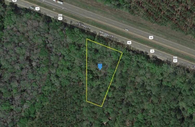 0.98 Acres at 13700 NW Hwy 19
