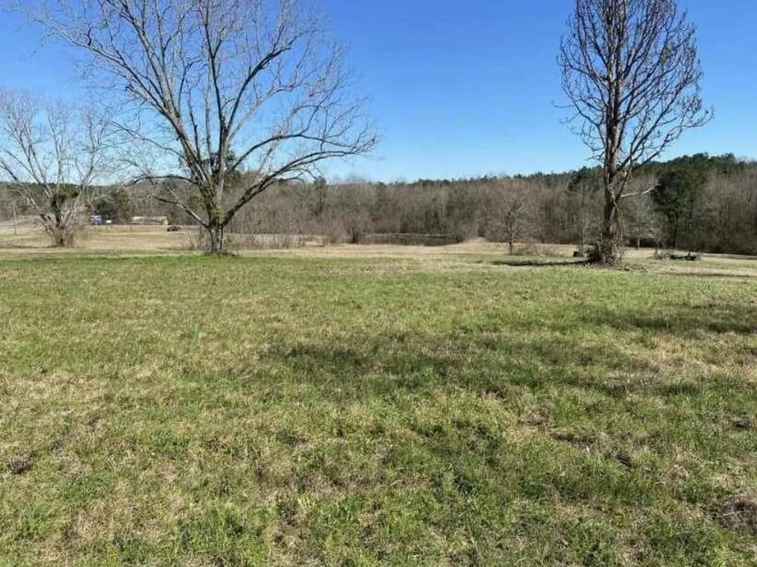 9.40 Acres at 7918 Us Hwy 98