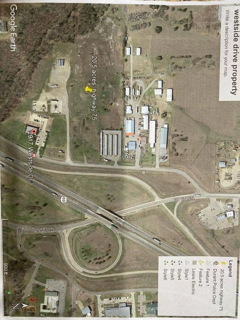 highly visible easy access off interstate 75 north and south