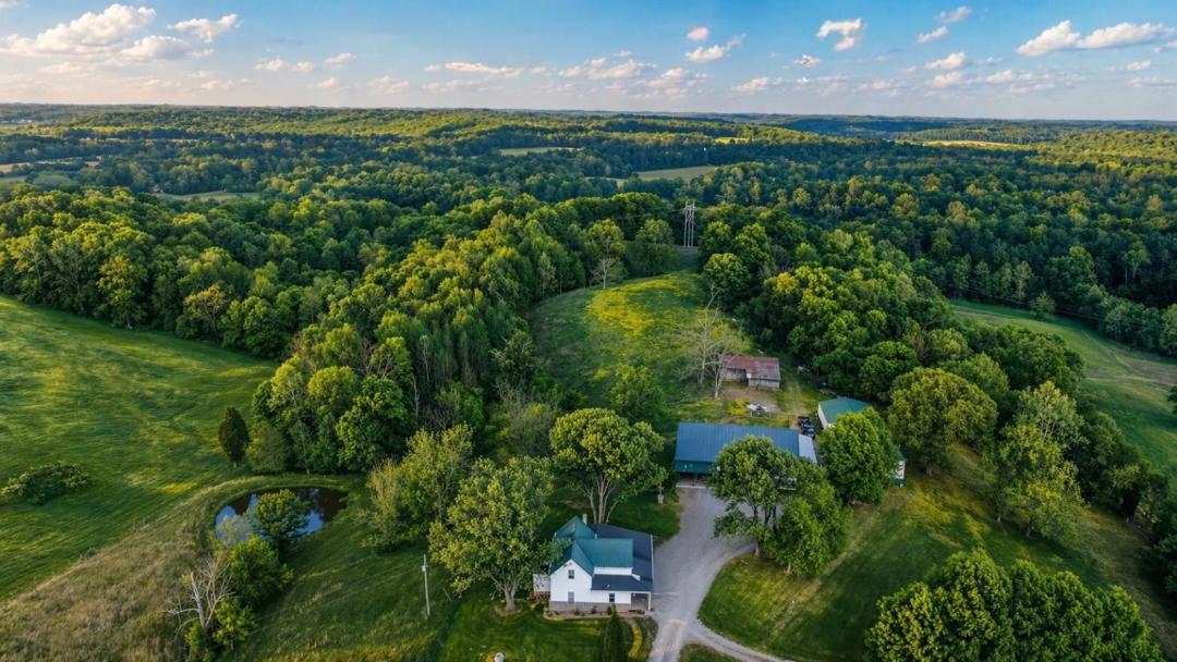 Beautiful 65 Acre Farm, Farmhouse & Barns