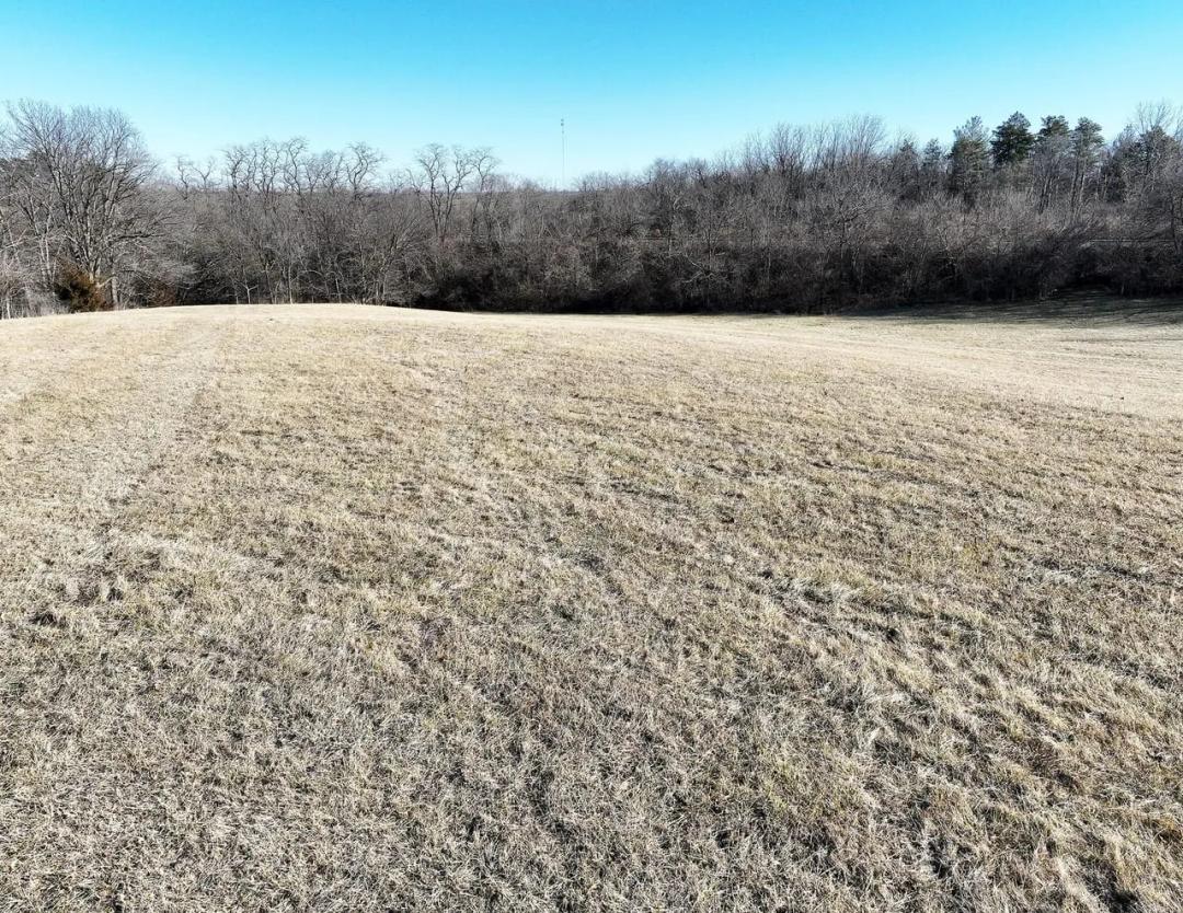 Listing #19044 - 10.11 acres in Lucas County, IA