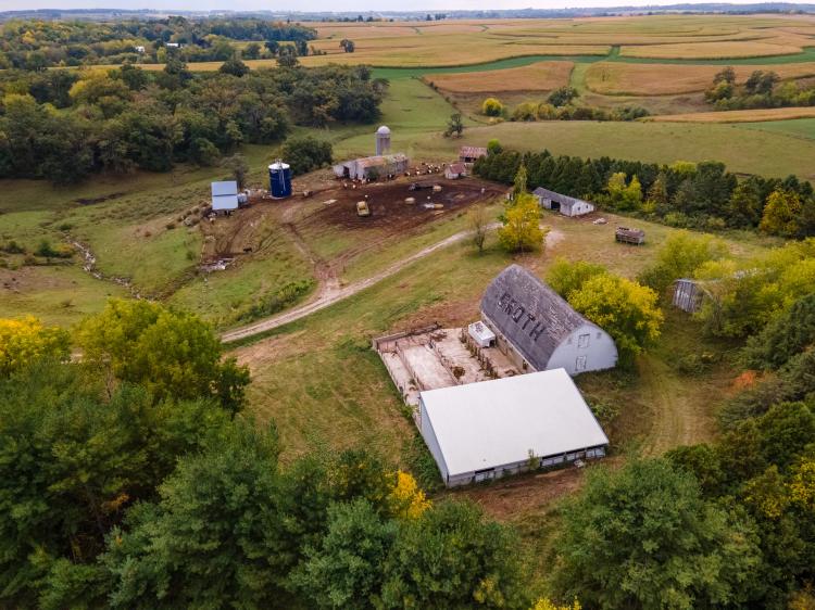Winneshiek County, Iowa 48+/- Acre Property