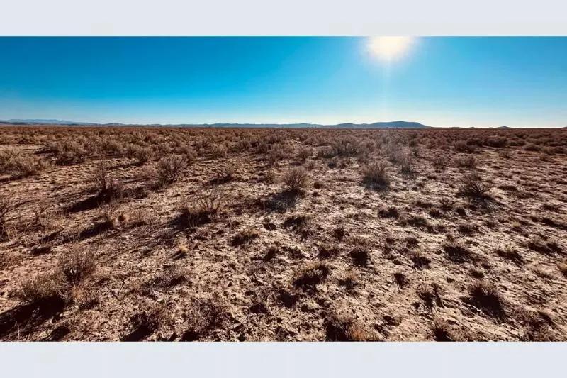 Clear Skies & Off-Grid 1-Acre Freedom in Iron County, UT