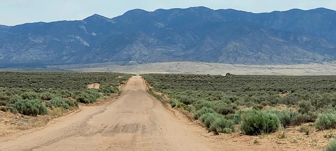 Residential 3/4 acre building lot on N. Navajo Loop