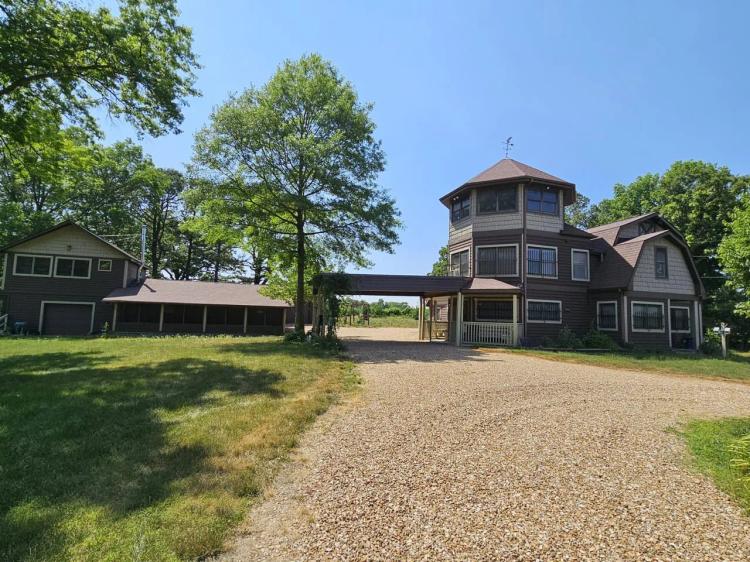 **Unique Country Home, Acreage & Bunkhouse in Henry County**