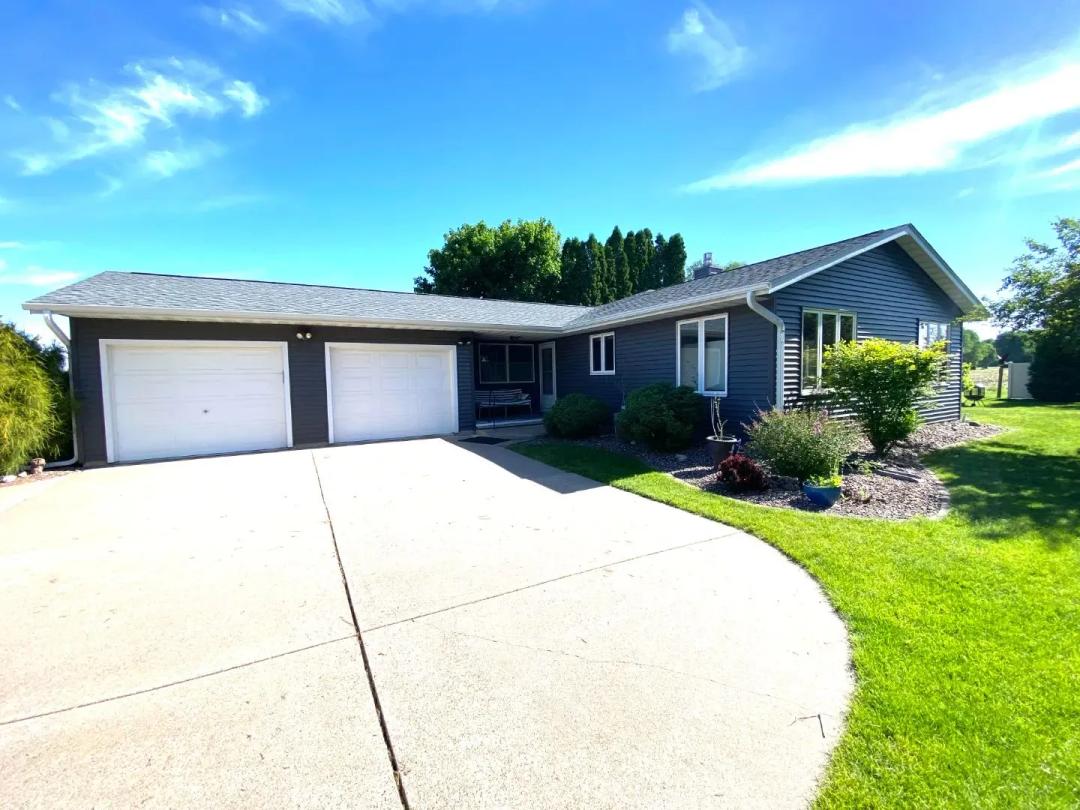 Spacious Ranch Home in West Salem