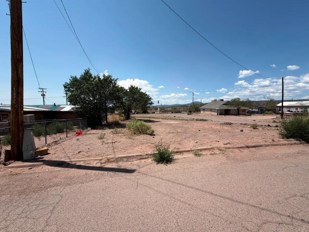 Grants NM Corner Lot - All Utilities - Paved Roads