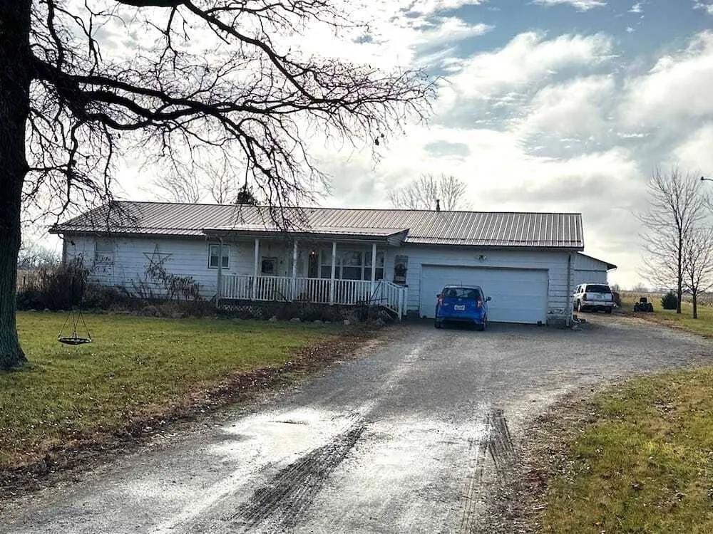 3 Bedrooms1.5 Bathroom on 2.00 Acres at 4236 Myers NE Rd