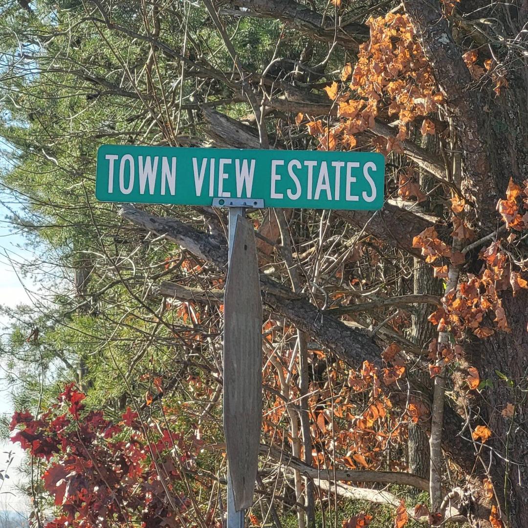 000 TOWN VIEW ESTATES