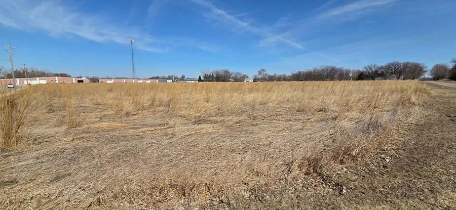 10+ Acres of Bare Land In Sac City