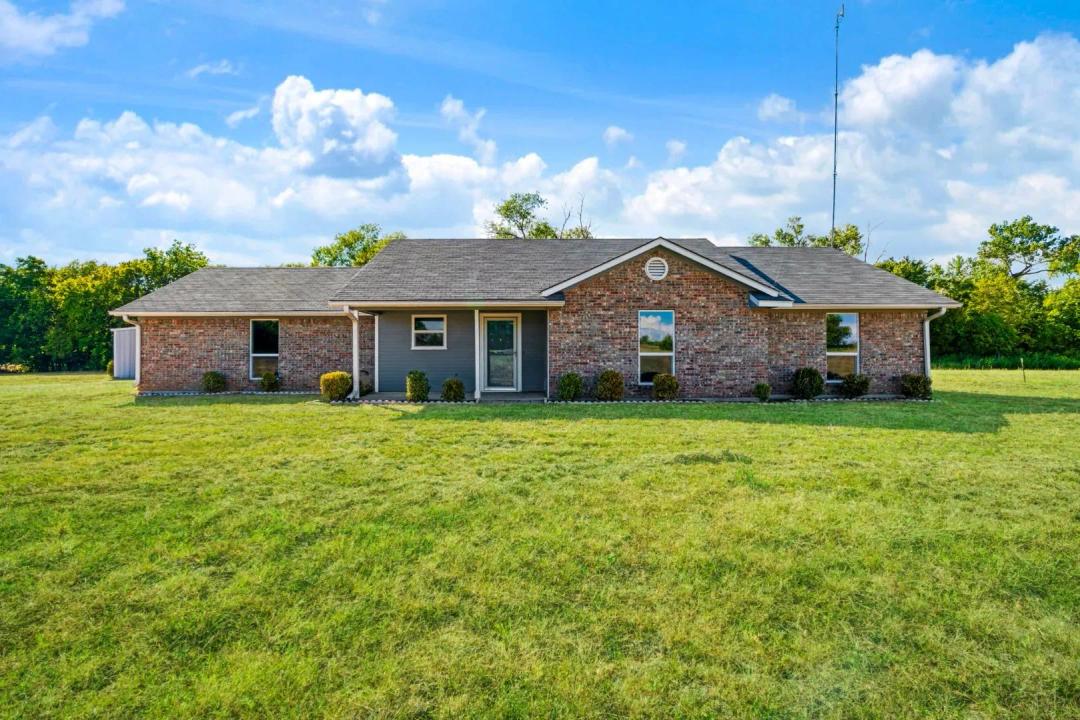 3-Bedroom Country Home on 5 Acres with Insulated Shop