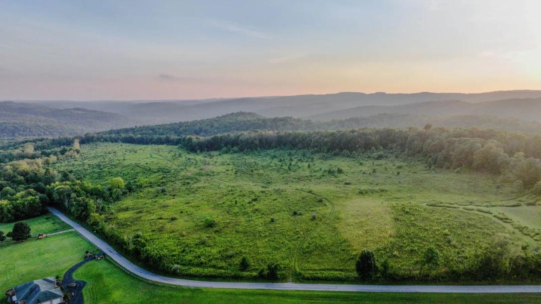 Long Laurel Mountain Views with Open Building Sites