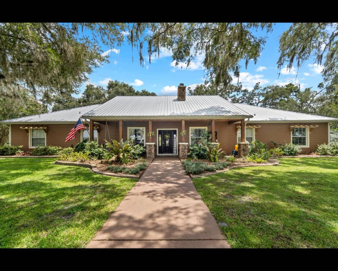 5 Bed 3.5 Bath Private Estate on 10 Fully Fenced Acres