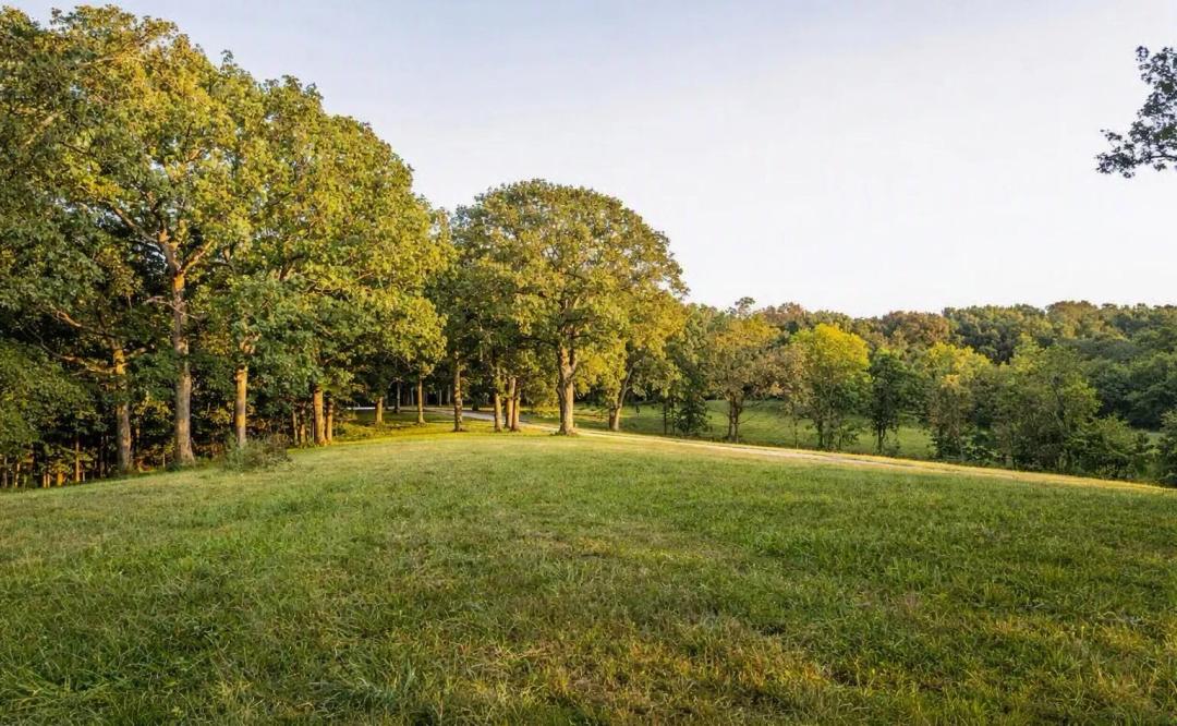 2.54 Acres, Benton, Missouri 16-4.0-19-000-001-002.000