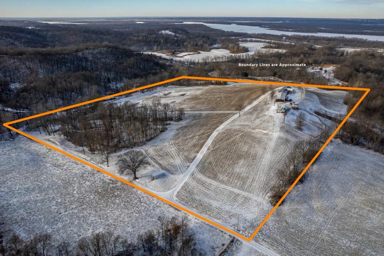 40.61± Acre Illinois Recreational Property with Home for Sale – Calhoun County