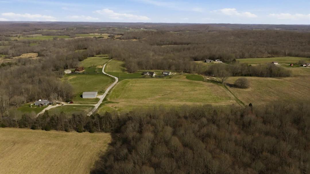 Home on 13.5 Acres in Butler County, KY