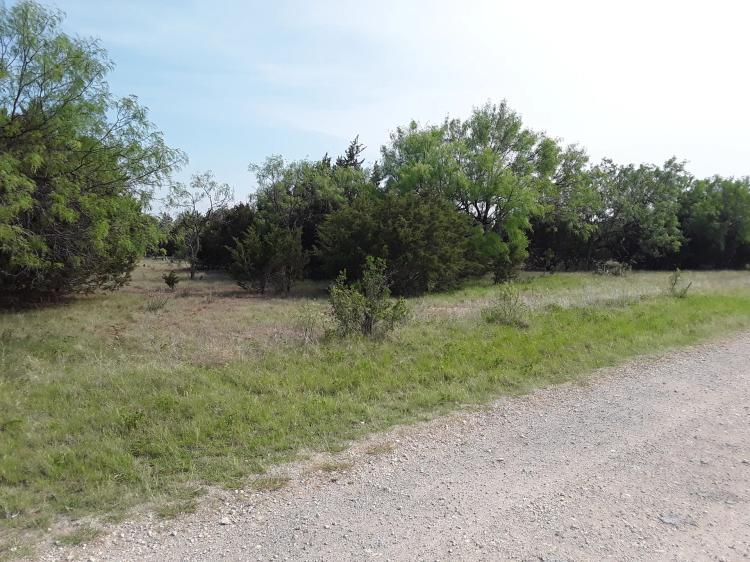 Nueces River Access Comes with this 2.28 Acre Property
