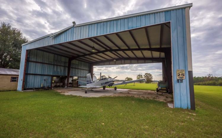 Aviation Home in Jasper, Florida on 10 Acres for Sale