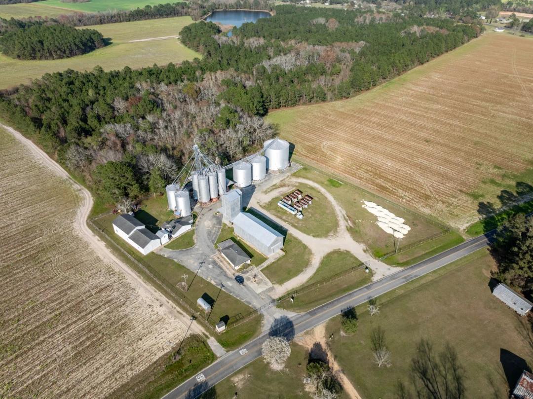 Complete Grain Facility on 3.73± Acres | Tift County, GA