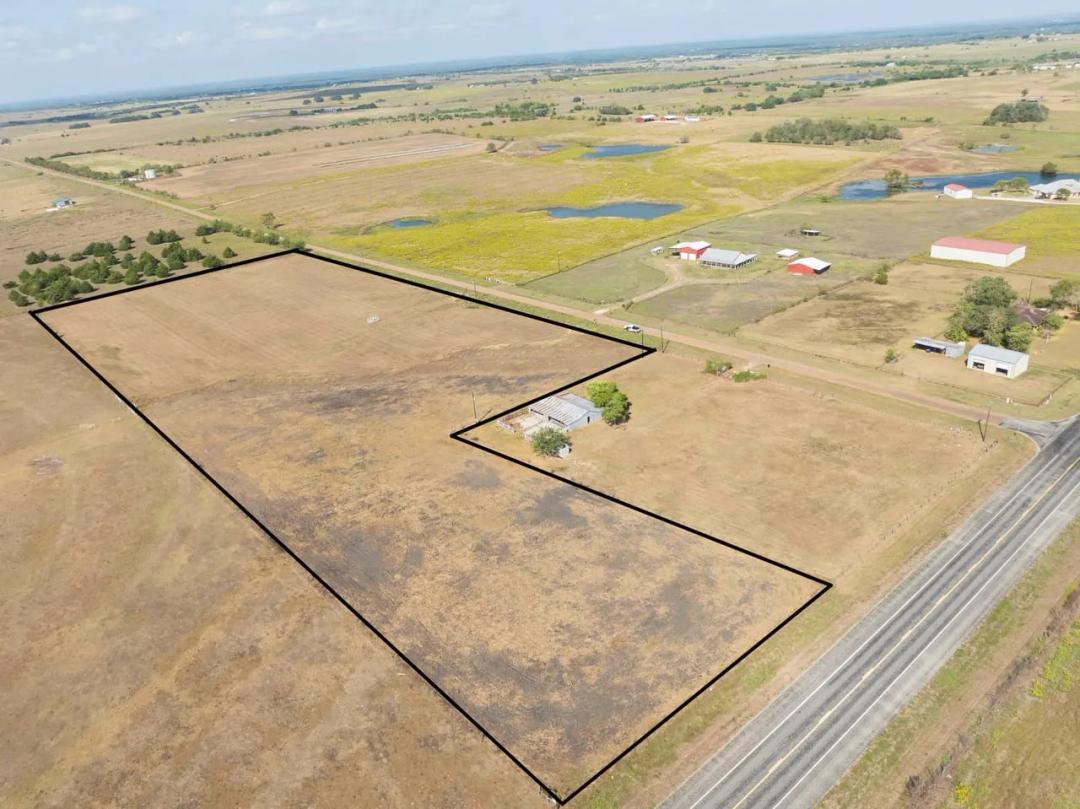 225 Knape Rd, La Grange