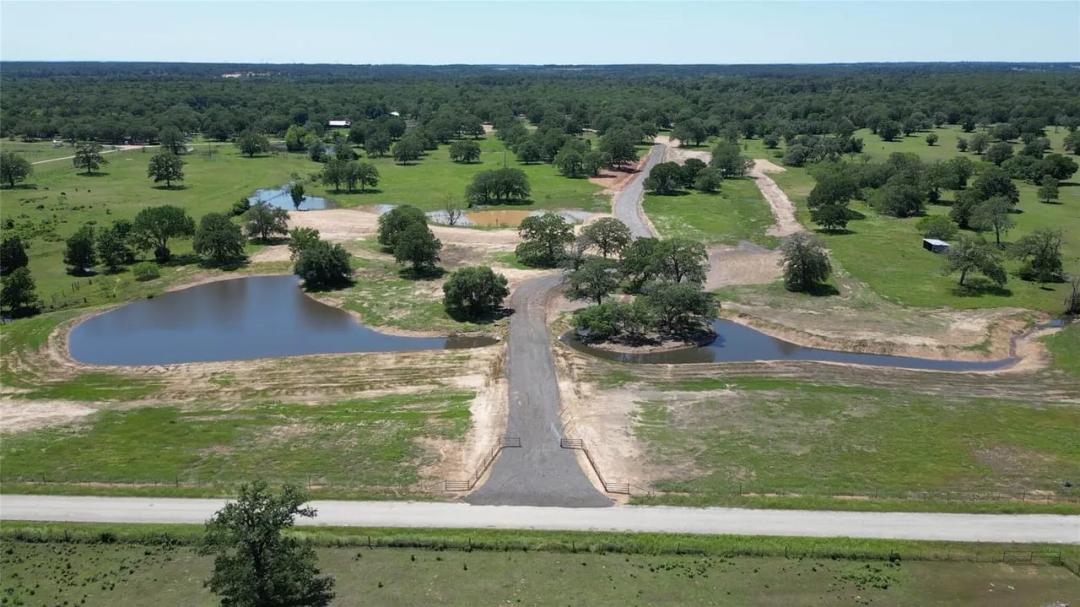 431 Nink Rd, Smithville, Texas 78957